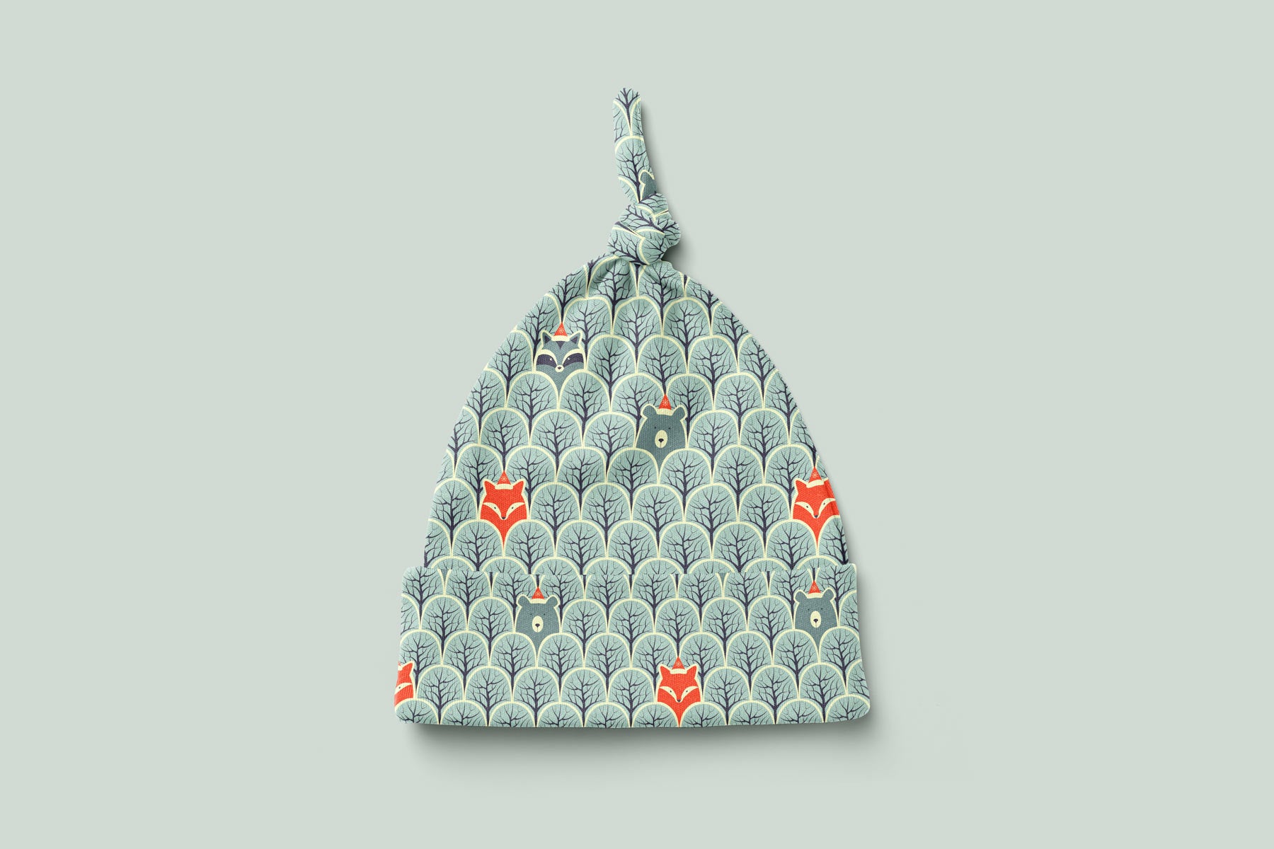 Knotted hat (fox pattern)